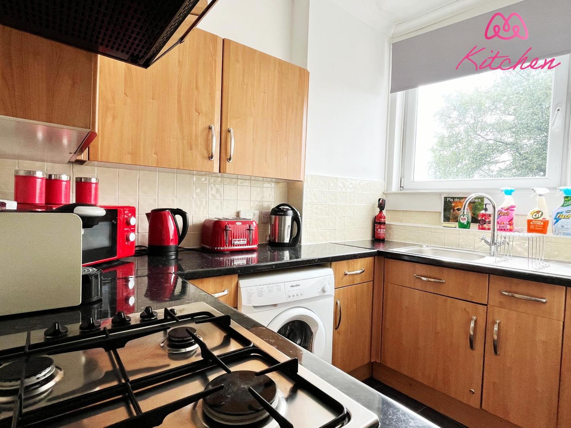 2 Bedrooms Entire Apartment Self Check In Kelty Εξωτερικό φωτογραφία