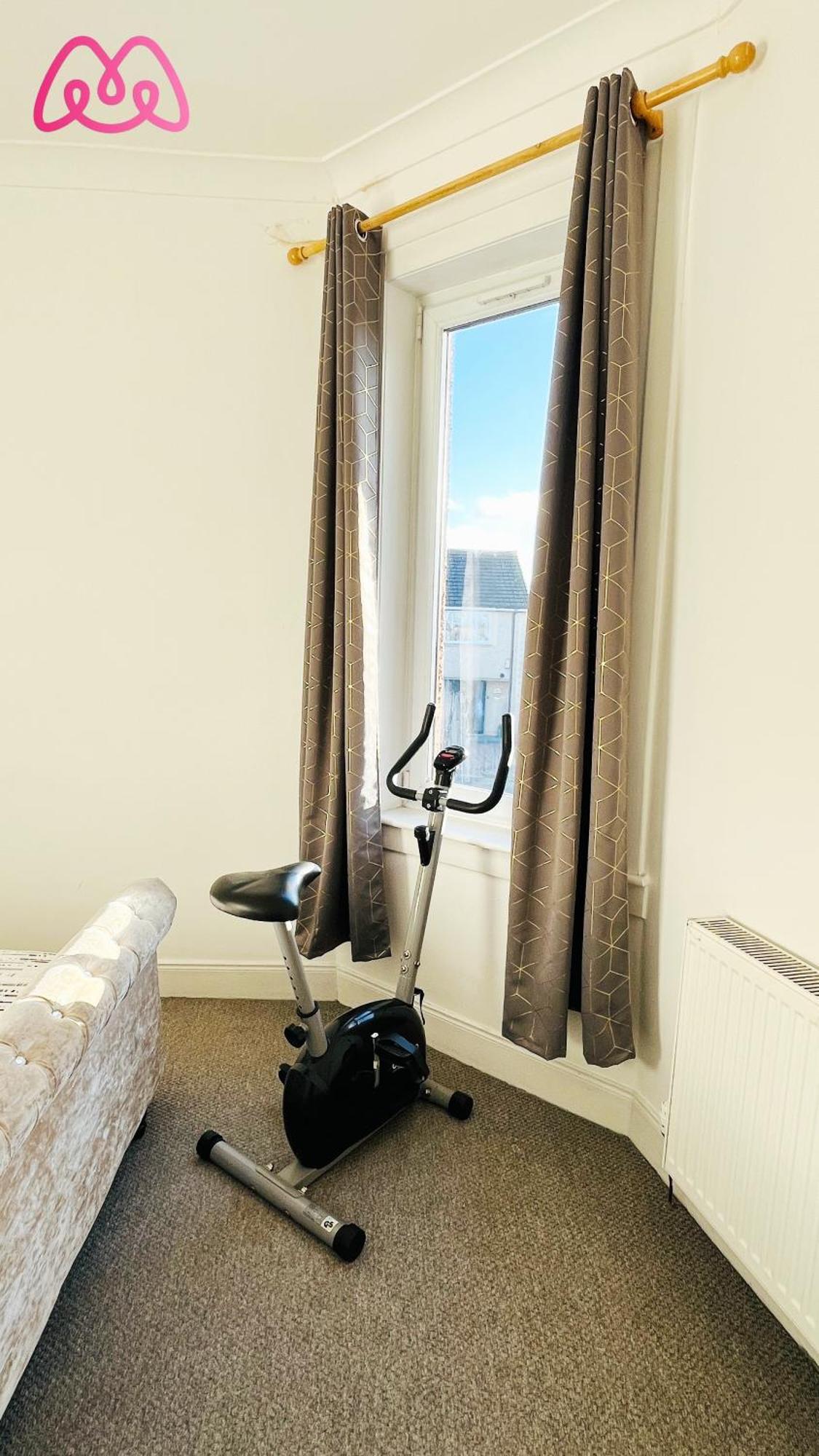 2 Bedrooms Entire Apartment Self Check In Kelty Εξωτερικό φωτογραφία